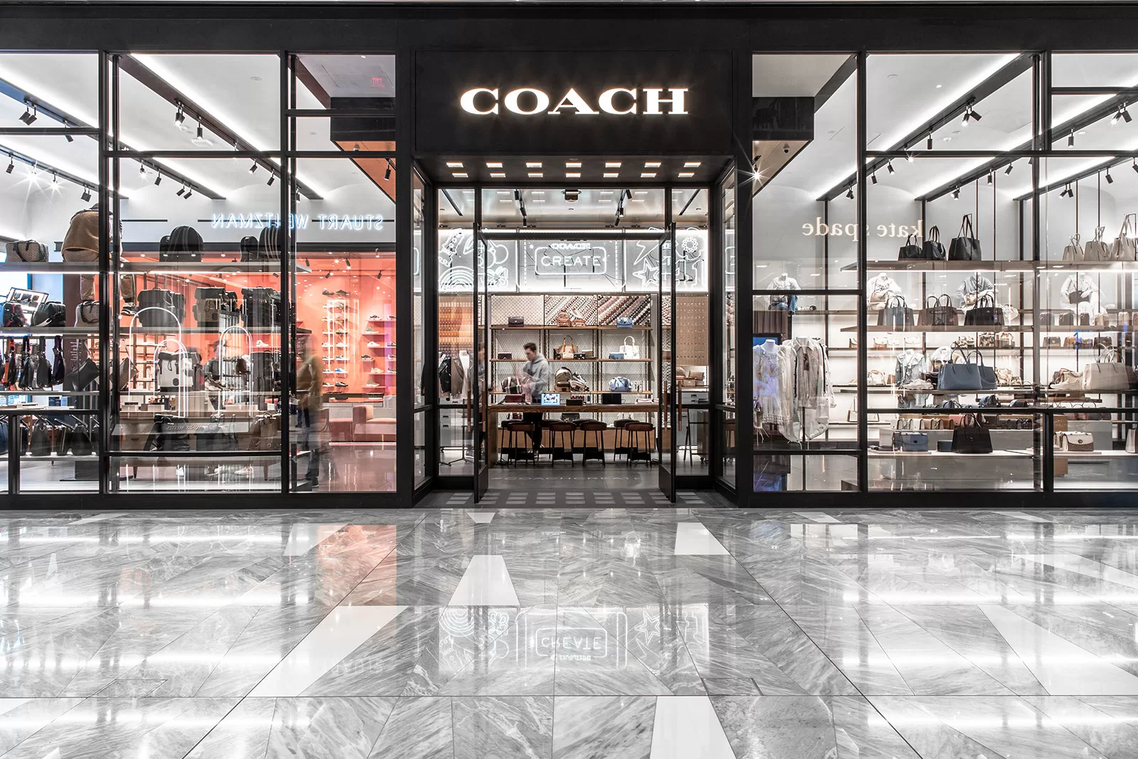 Coach Exterior 1 - Inicio